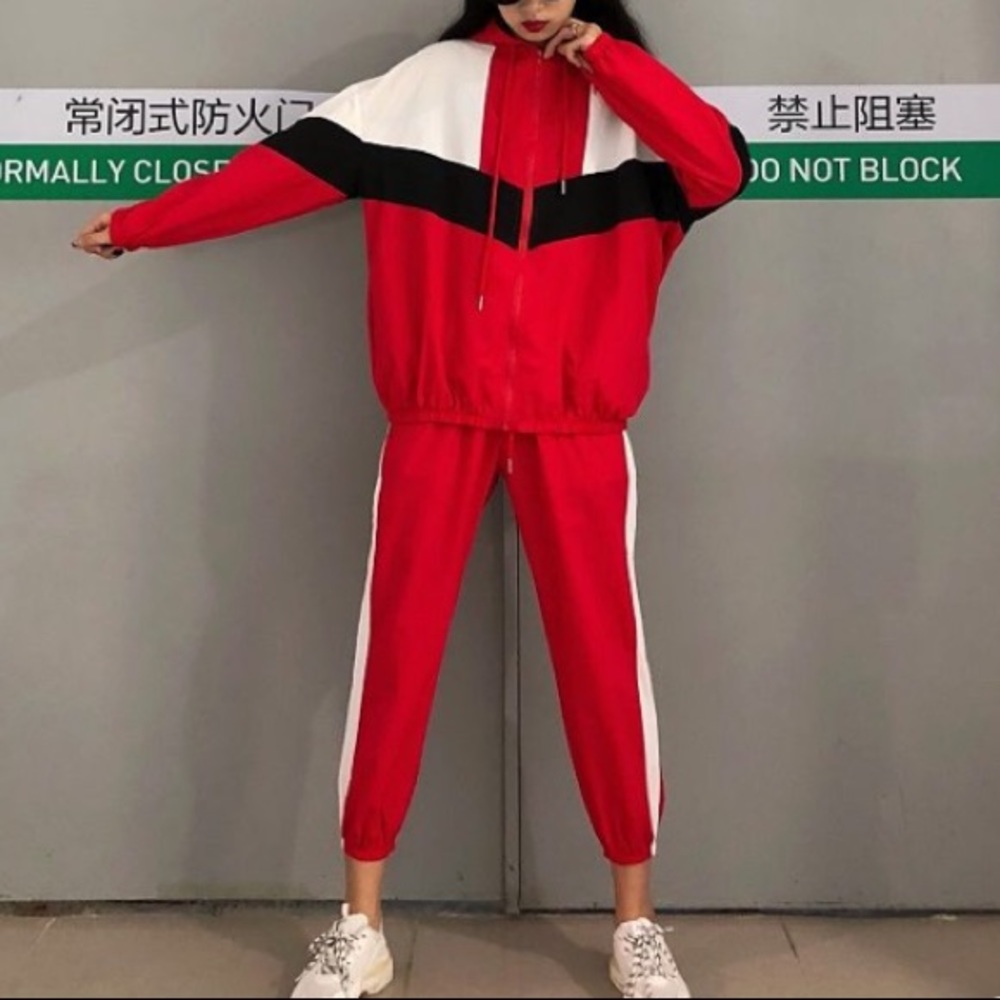 YESSTYLE Contrast Trim Hooded Jacket + Pants